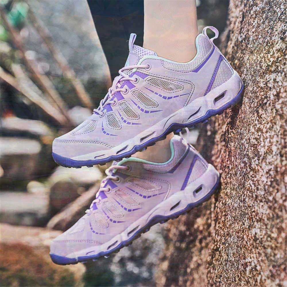Sumer Round Tip Silver Sneaker - đánh giá và giá Street Fashion Name